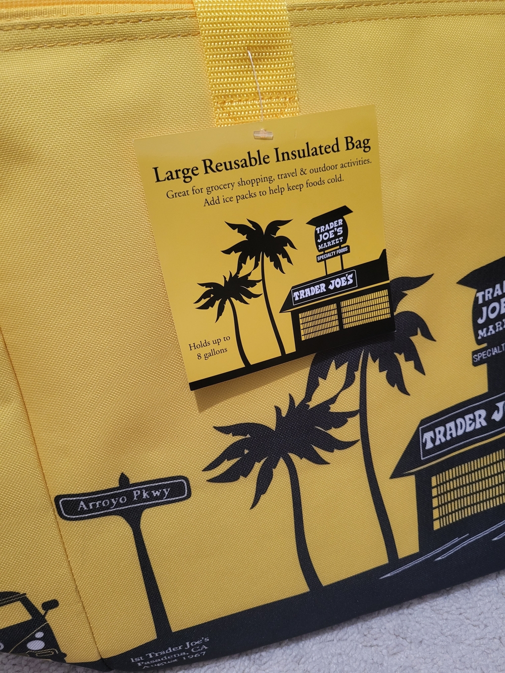 NWT - Trader Joe's Yellow Large Reusable Insulated Bag - Picture 2 of 5